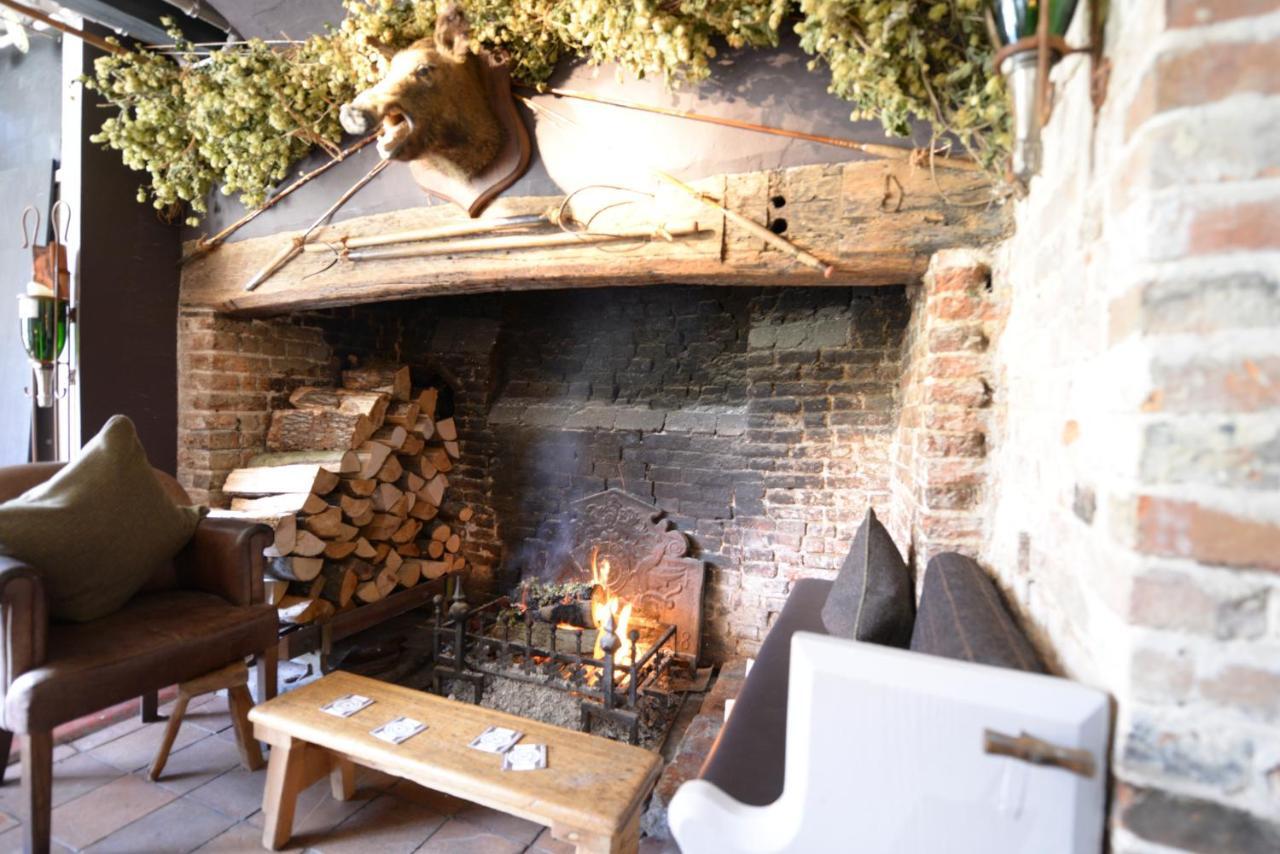 The Woolpack Inn Wavehorne Εξωτερικό φωτογραφία